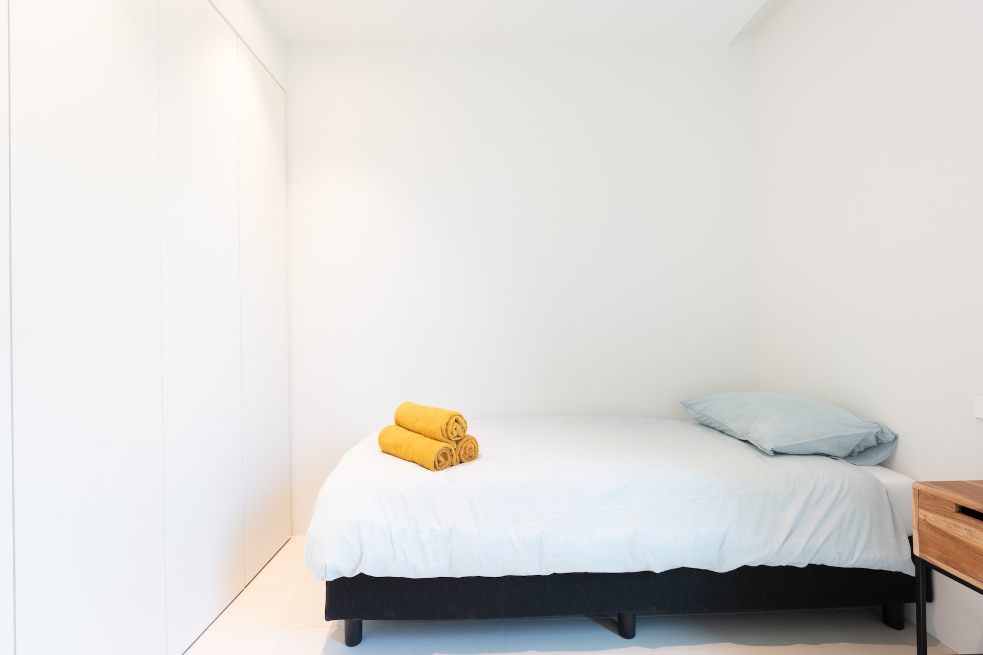 Resa Estates 3 slaapkamers Talamanca te koop sale Ibiza bedroom single 2.jpg